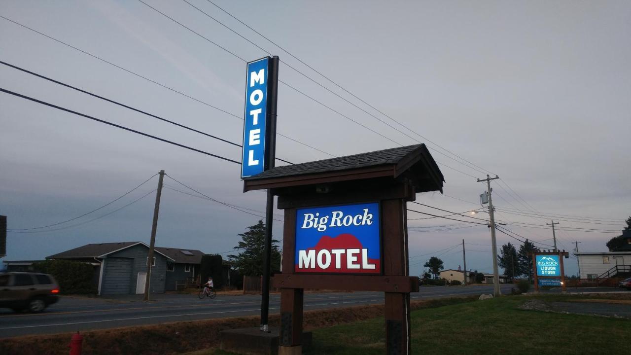 קמפבל ריבר Big Rock Motel מראה חיצוני תמונה
